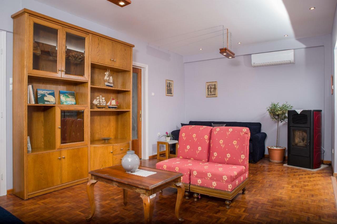 Thea Apartment Kavála ภายนอก รูปภาพ