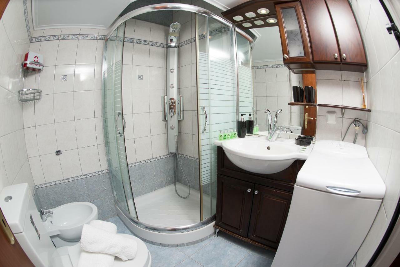 Thea Apartment Kavála ภายนอก รูปภาพ